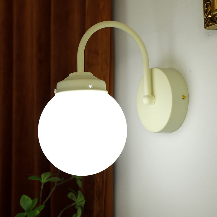 Vanilla Ball Wall Lamp