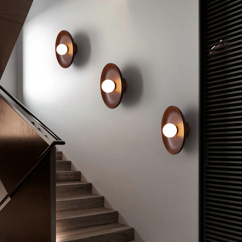 Disc Center Wall Lamp