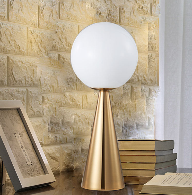 Bilia Glass Bolle Table Lamp