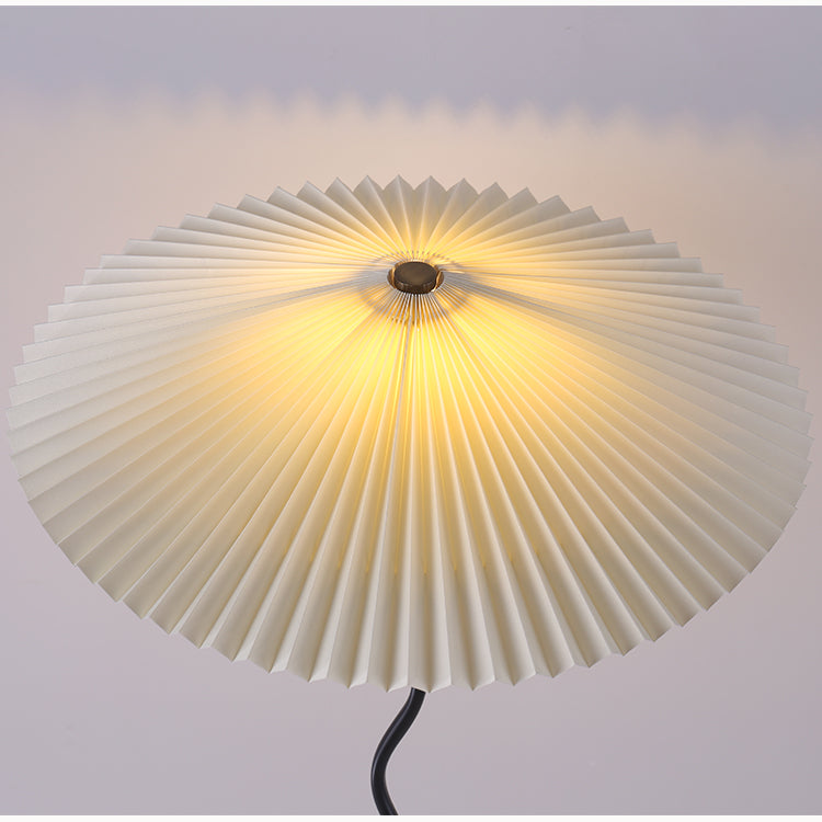 White Pleated Vintage Table Lamp